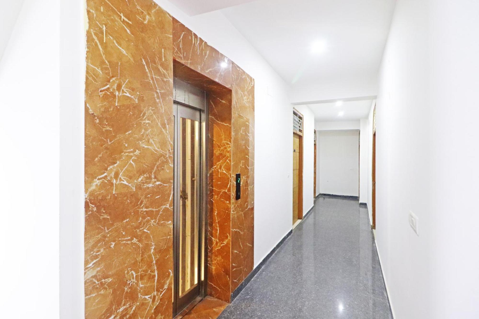 Hotel Trendy Residency - Couple Friendly Hotel New Delhi Eksteriør billede