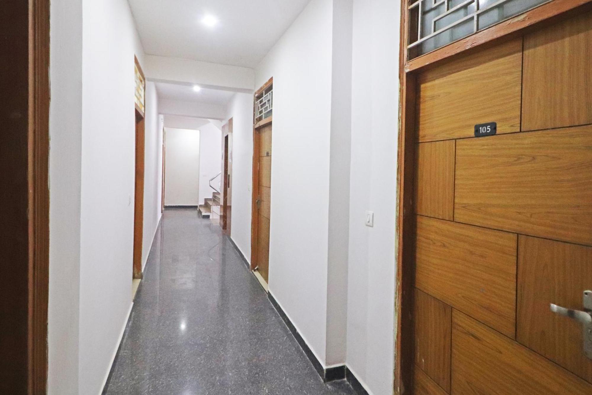 Hotel Trendy Residency - Couple Friendly Hotel New Delhi Eksteriør billede